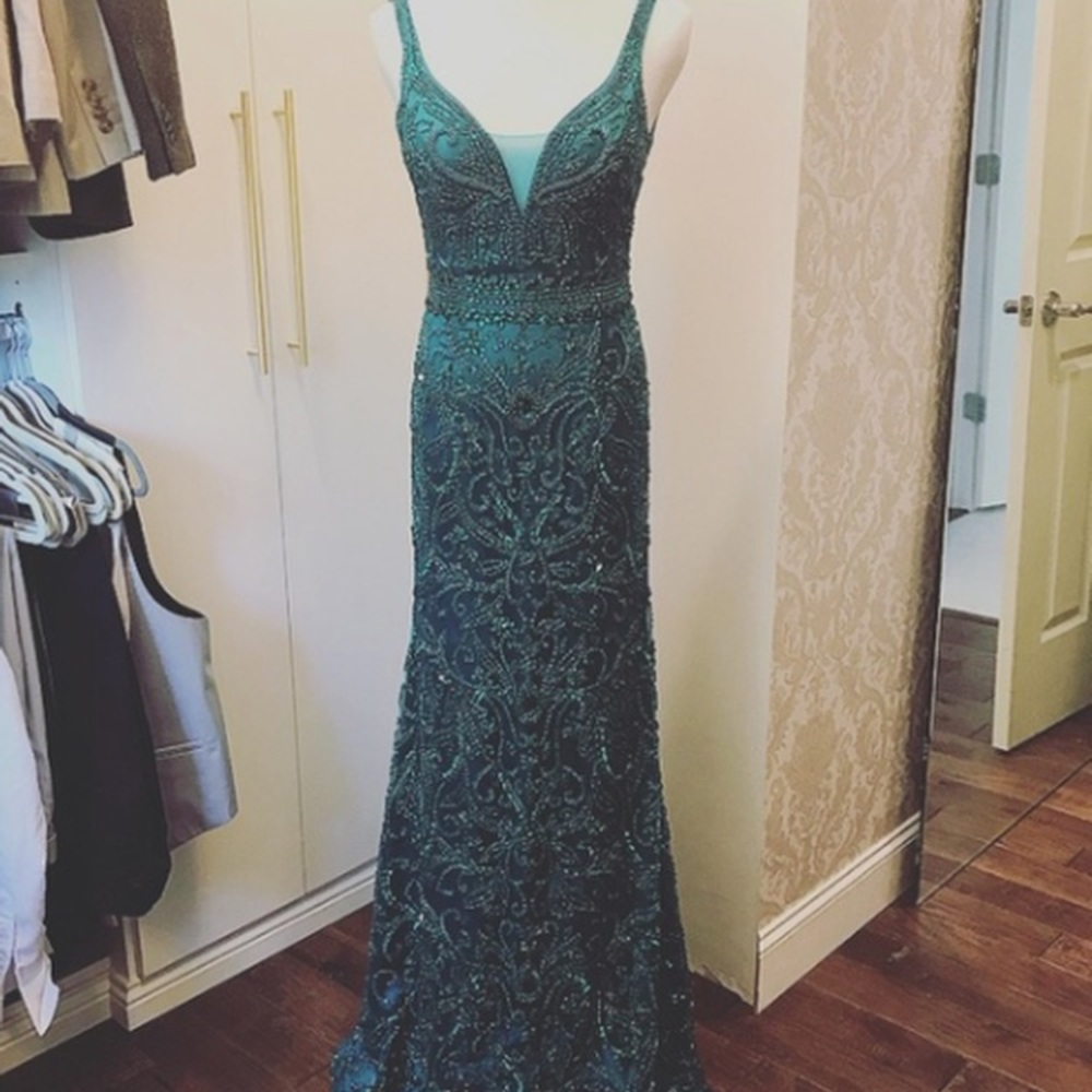 Sherri hill dress 💚☘️